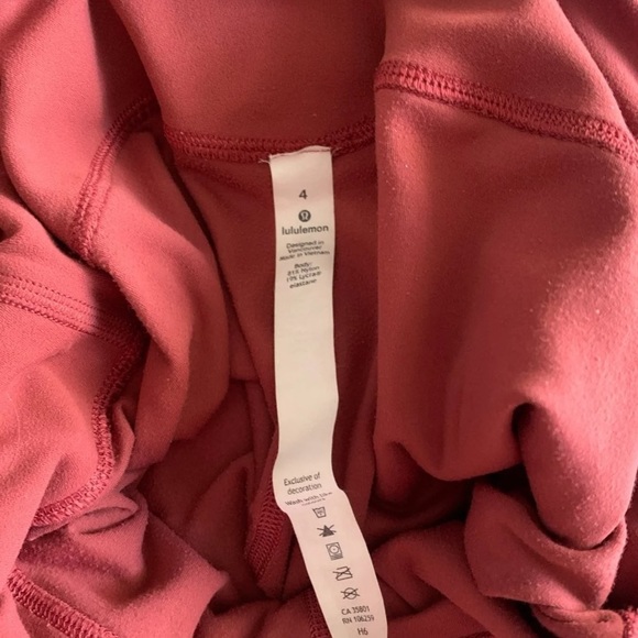 Lululemon Align crop size 4 Chianti - Picture 5 of 5